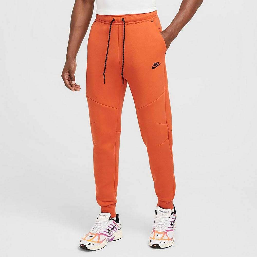МЪЖКО ДОЛНИЩЕ NIKE HV0959-846 TCH FLC JGGR ОРАНЖЕВО - lotus-sport.bg